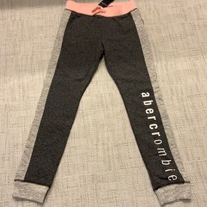 NWT Girls Abercrombie joggers sweatpants pants size Large 13/14